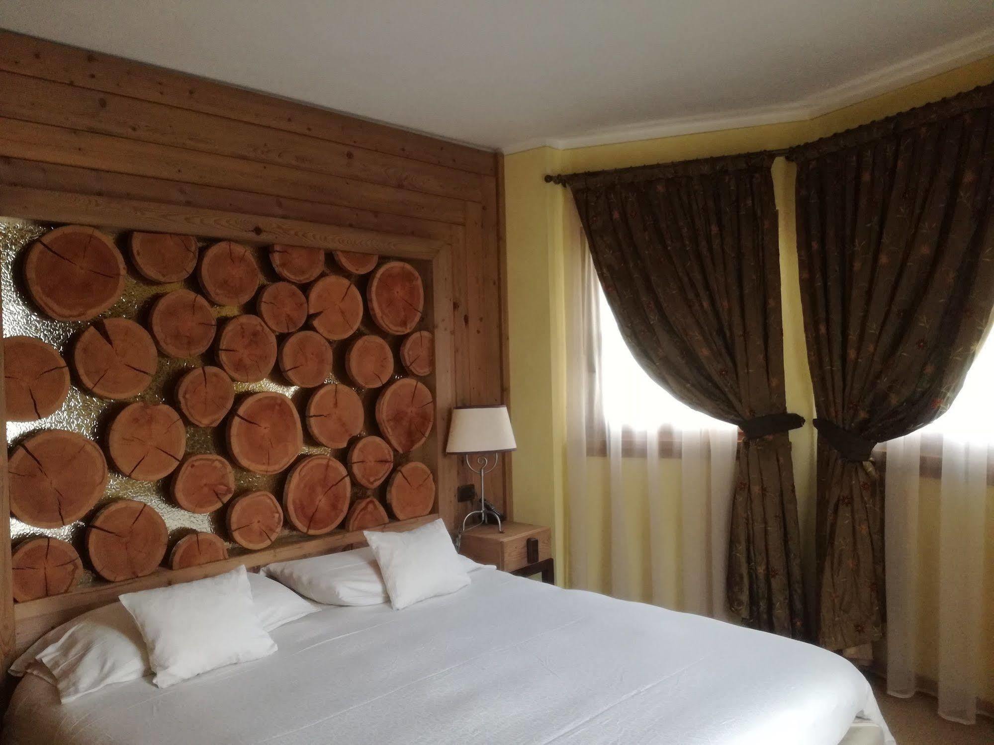 Hotel Bait De Angial Livigno Zewnętrze zdjęcie